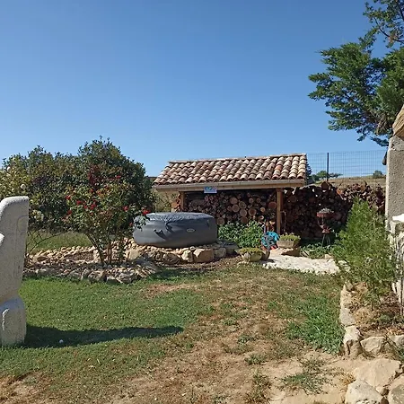 Un Jardin Sur La Colline Quarto em Acomodações Particulares *